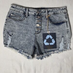High-waisted blue short denim shorts 9/28 #denimshorts #minishorts #Shorts